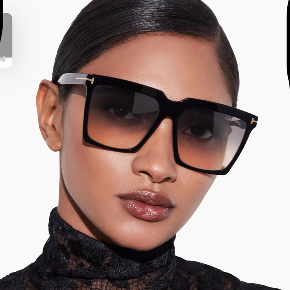 Tom Ford Black Oversized Square Sunglasses - Picture 2 of 6